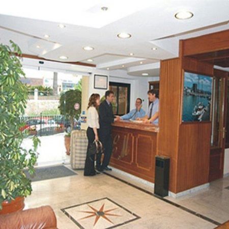 Apartamentos Mediterraneo Marbella Kültér fotó